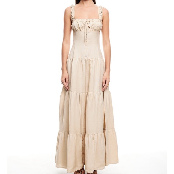Lioness | Heart-Shaped‎ Maxi Dress - Picture 3 of 6